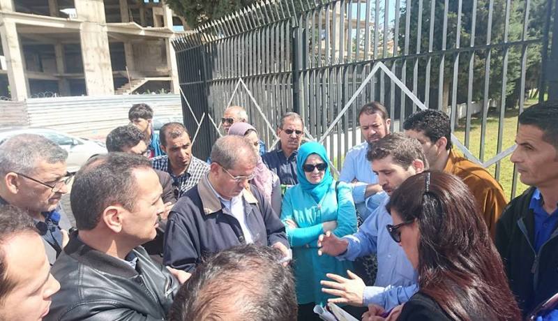 صحفيون في اعتصام أمام مقر إذاعة وهران