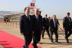 سلال يودع رئيس الحكومة التونسية يوسف الشاهد