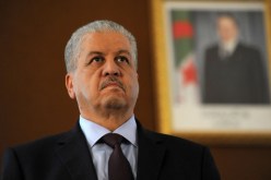 سلال يحل بباماكو للمشاركة في قمة الاتحاد الإفريقي-فرنسا