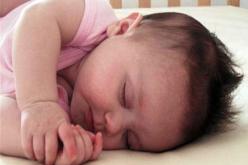 محكمة سيدي امحمد تحقق مع المتورطين  بالمتاجرة بالأطفال الرضع