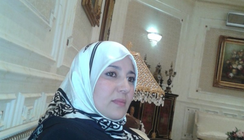 من نصدق.. نعيمة أم صالحي