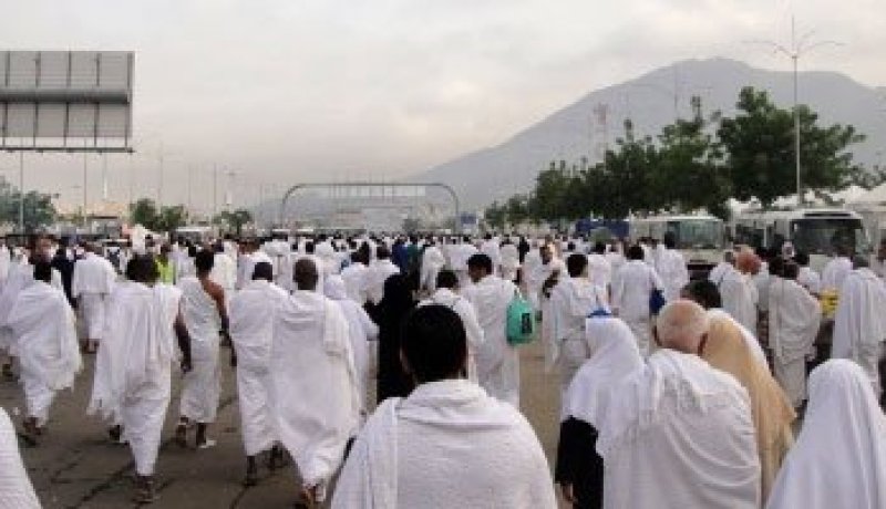 نيجيريا تعلق رحلات الحج بسبب خلاف بشأن سفر النساء دون محرم