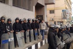 فرح قوات الأمن المركزى عقب إعلان فوز مرسى وتؤكد على وجود احتجاجات