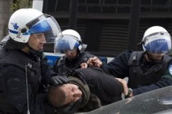 كندا تعتقل رجلا هدد ببقتل العرب فى كيبك وآخر يخفى سكينا أمام البرلمان