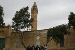 المقاومة تحذر إسرائيل من إقامة مهرجان النبيذ فى باحة مسجد بئر السبع