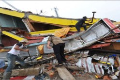 مقتل شخص وفقدان 100 آخرين تحت الأنقاض إثر انهيار مبنى في باكستان