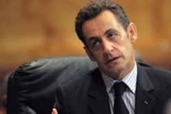 مجلة فرنسية تتهم واشنطن باختراق إلكترونى لمكتب ساركوزى