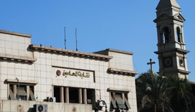 المحامين ياسفون لقرار الحكم على مبارك صادم