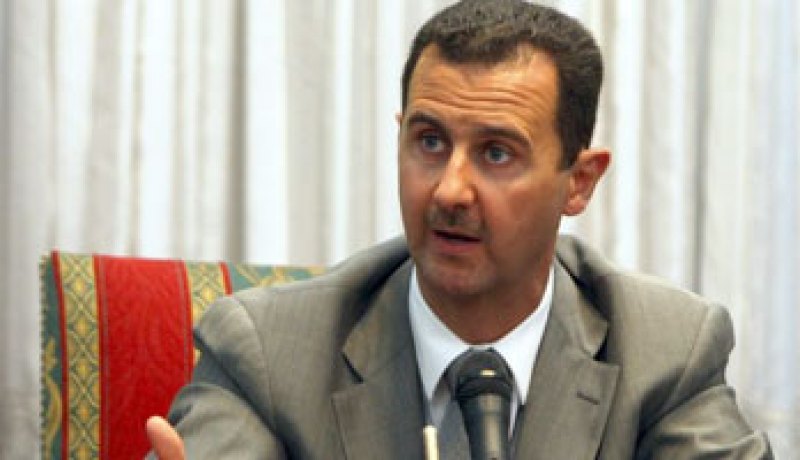 سفير سوريا فى إيران: الأسد يرحب بالمحادثات مع المعارضة