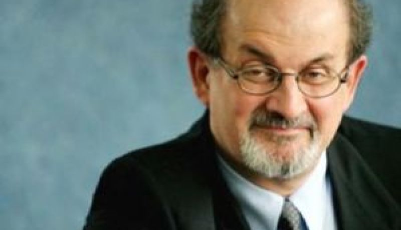 ضجة حول مشاركة سلمان رشدي في مهرجان أدبي بالهند