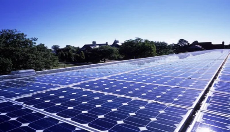 أزيد من 100 عائلة ستستفيد من الكهرباء بالطاقة الشمسية بتيسمسيلت