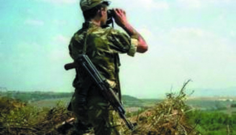 الجيش يواصل عمليات التمشيط وتدمير مخابئ الإرهاب في الوسط