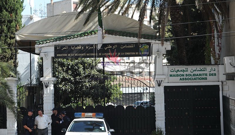 تجميد عقود العمل في إطار الشبكة الاجتماعية لاداس