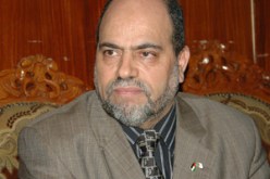 الصقر أبو جرة الذي يجيد عدة لغات