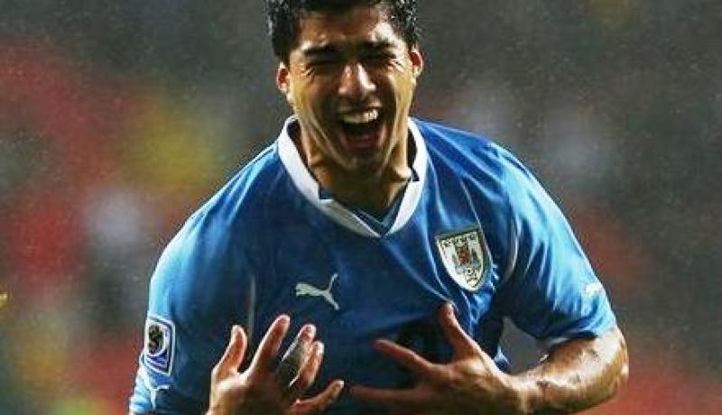 مونديال 2010: سواريز سيشارك في النهائي في حال تأهل الاوروغواي