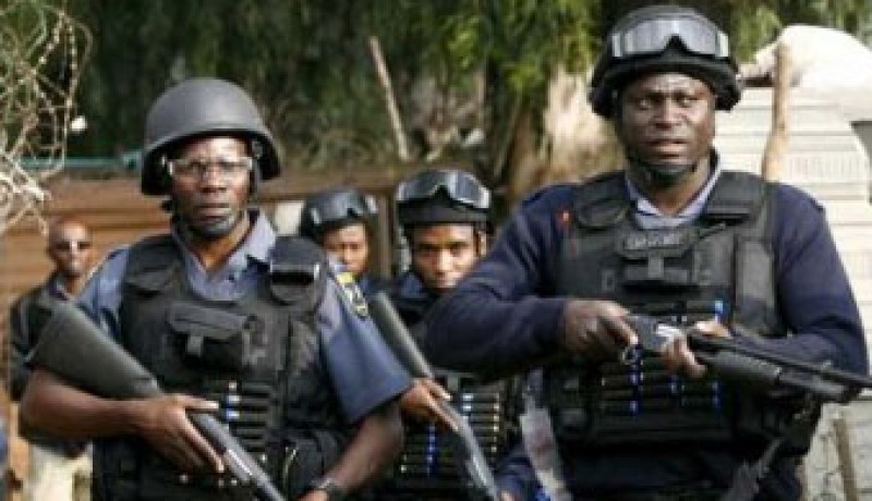 مقتل شخص خلال مظاهرات عنيفة ببلدة شرق جنوب أفريقيا