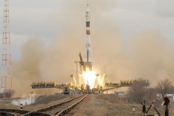 المركبة الروسية “سيوز” تلتحم بنجاح مع محطة الفضاء الدولية