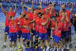 إسبانيا تتوج بلقب بطلة العالم بكرة اليد