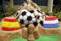مونديال 2010: اسبانيا وهولندا يتقارعان على مجد طاله انتظاره