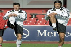 مدرب المنتخب الألماني يستدعي خضيرة و أوزيل لمواجهة فرنسا