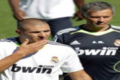 مورينيو يثني على بن زيمة