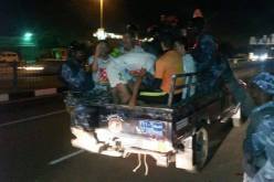 بالصور فريق مولدية العلمة في سيارة الأمن  السوداني