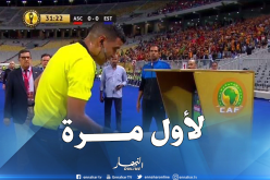 عبيد شارف يَستعين بتقنية الـ”VAR” ويمنح “الأهلي” ضربة جزاء