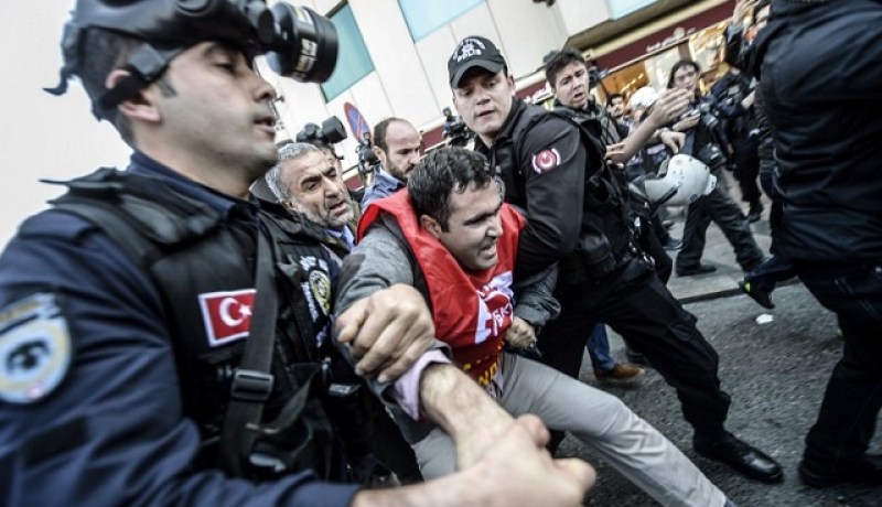 مظاهرات مناهضة للحكومة بإسطنبول
