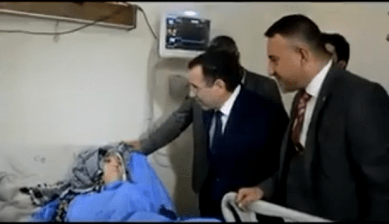 بالفيديو.. القائم بالأعمال لدى السفارة الجزائرية في العراق يزور الصحافية سميرة مواقي بالمستشفى
