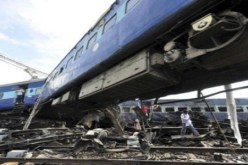 انحراف مقطورة لنقل المواد البترولية بالمسيلة