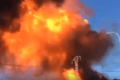 بالفيديو.. حريق مهول يلتهم مصنعا للكيمياويات بمدينة فالنسيا الإسبانية