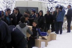 صور.. توزيع وجبات غذائية وبطانيات لأهالي بعض المناطق النائية في سطيف