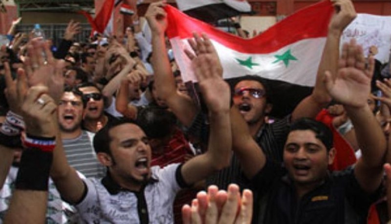 102 قتيل بمجازر النظام السوري في حماة وحمص وحلب