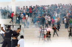 روراوة ''يُعَرى'' أمــــام الـــــرأي العـــــــــــام والإختفاء وراء ''الخضر'' يسقط في الماء