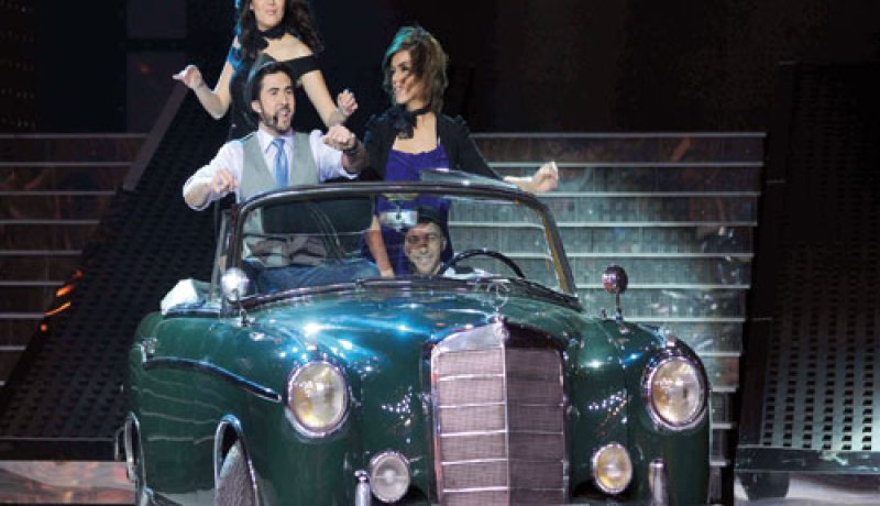 ‮‬ستار أكاديمي ‬يواصل سقوطه وصور فاضحة لـ‮ ‬أسماء ‬والمصري‮ ‬محمود ‬في‮ ‬المسبح تغزو الأنترنيت ‬