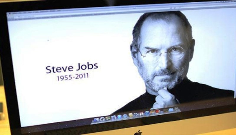 وفاة ستيف جوبز مؤسس شركة أبل
