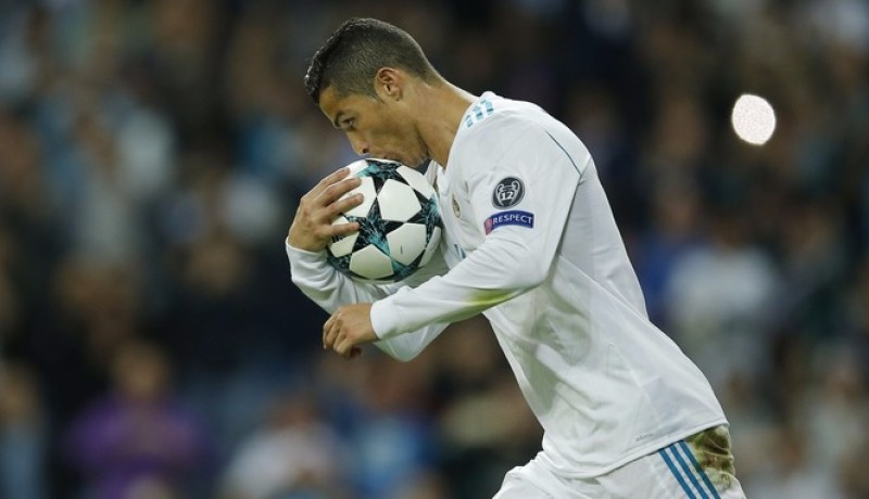 بالفيديو.. رونالدو و”الشامبينزليغ”.. عشق لا ينتهي