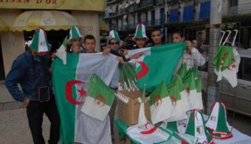 '' يــا بوتفليقة شويا عليك وشويا علينا ونجيبوا الكأس في يدينا''