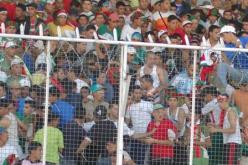 الأنصار يتهجمون على لاعبي العميد في التدريبات ويطالبون برحيل المدرب