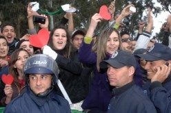 “البابيشات” يحاصرن “الخضر”