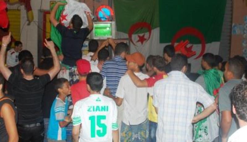 الشارع الجزائري: يا بوتفليقة… اقطع العرق وسيّل الدم