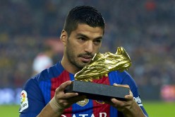 “سواريز” يزيد من متاعب برشلونة ويغيب شهرا كاملا