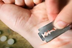 إنتحار طبيبة بعد 40 يومًا من زواجها لسبب غريب