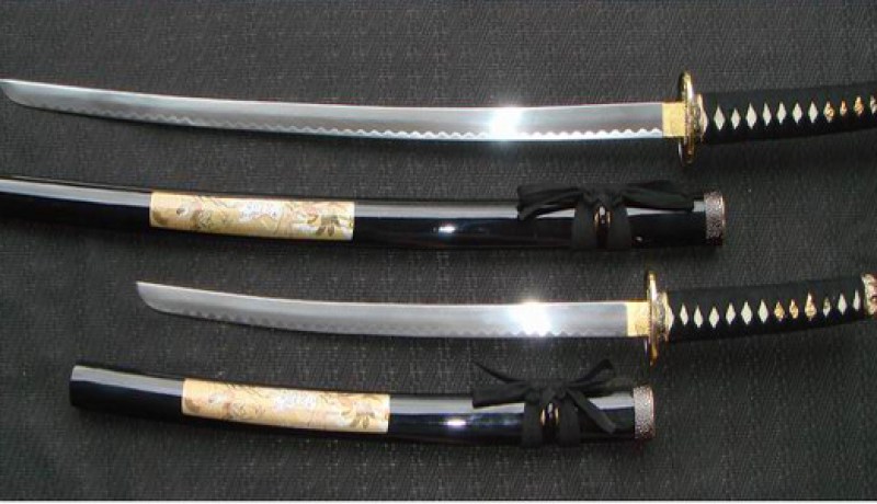 معركة‮ ‬بالسيوف بين سكان حي‮ ‬الباطوار وزبائن محل لبيع الخمور في‮ ‬برج بوعريريج