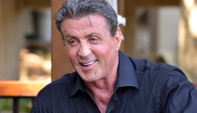 سيلفستر ستالون يلجأ إلى القضاء