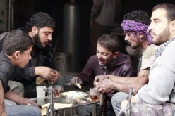 وفاة 63 شخصا بسبب الجوع ونقص المواد الطبية في مخيم اليرموك في دمشق