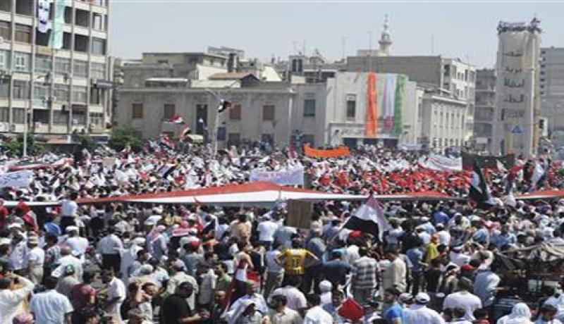 القوات السورية تقتل 3 محتجين في دمشق