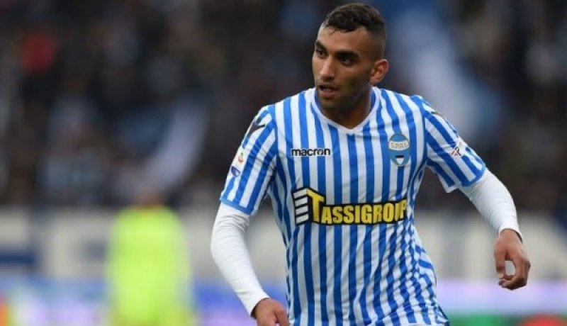 الصراع يحتدم في إيطاليا على خدمات فارس