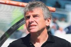 غوركوف حول اقالة المدربين : “ليس بهاته الطريقة نحسن من مستوى كرة القدم الجزائرية”