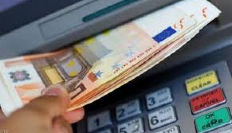 تعرف على أول دولة أوروبية تدفع راتبا للبطالين